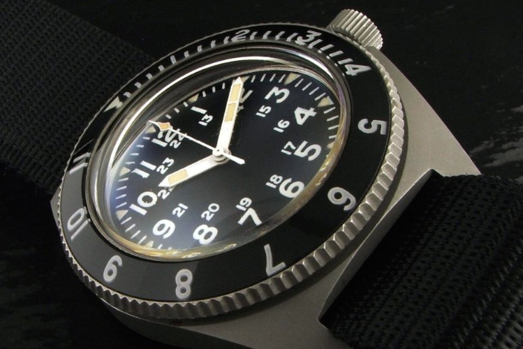 us navy dive watch